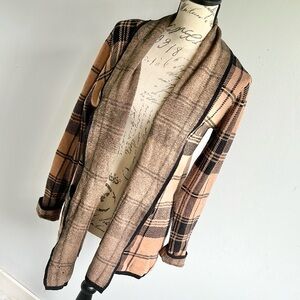 Plaid Open Front Cardigan Sweater Madison + Hudson Size medium